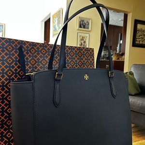 NEW AUTHENTIC Tory Burch Emerson large top zip tote Large 10/10 handles